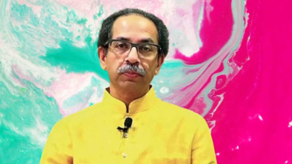 Uddhav Thackeray : "Everything is being shifted to Gujarat": Uddhav Thackeray criticizes Maharashtra CM Shinde for losing big construction projects