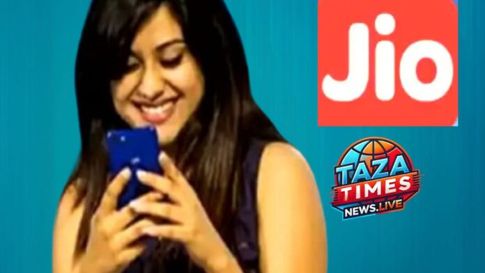 Reliance Jio unveiled two incredible options. For Rs 155 per month, you can talk for 365 days.